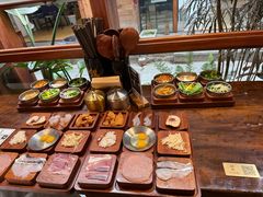 -银米·云南传统过桥米线(双廊黑金冠店)