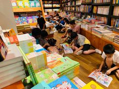 -SISYPHE BOOKS西西弗书店(龙湖滨江天街店)