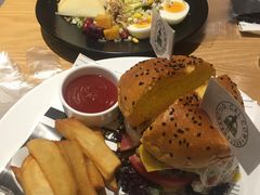 -LO CALCOW卡路力轻食主义餐厅(陆家嘴店)