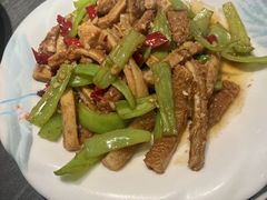 -杉杉奥特莱斯广场(哈尔滨店)