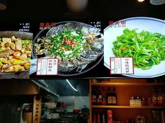 -聚鑫朋酸菜肥肠(文艺路口店)