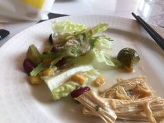 -湖景知味西餐厅•自助餐• 轻食(南京金茂威斯汀大酒店)