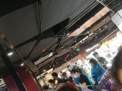 -中百仓储超市有限公司(越秀星汇维港店)