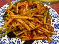 -东兴寒舍老北京炸酱面(三里河路店)