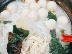 -灵芝妹子海鲜米线(瓦房店新玛特店)