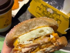 咸蛋黄鸡腿蛋月堡-麦当劳(新王府井店)