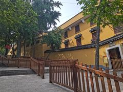 -灵岩山风景区