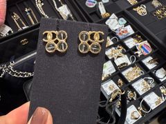 -CHANEL(恒隆广场店)