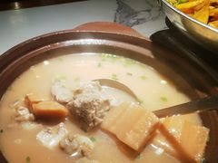 -小凤庭·地道湖北菜武昌鱼·藕汤(38年黄鹤楼店)
