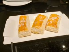 榴莲酥-高第街56号港式餐厅·精选(世茂广场宽厚里大明湖店)