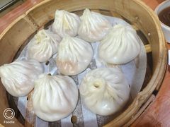 -莱莱小笼·乔艾