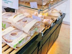 -好利来(彩香店)