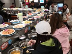 -钱小主·自助回旋烤肉火锅餐厅(东方新天地店)