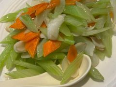 西芹炒百合-峨嵋酒家(德内店)