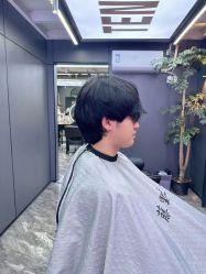 -藤野造型•烫染专业店