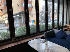 靠窗位-the rug 飞毯 (朝阳公园店)