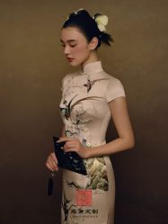 -藤薰定制中式嫁衣礼服旗袍店