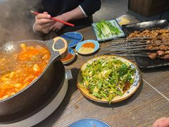 -鼎牛牛炖锅·烤串(温泉路店)