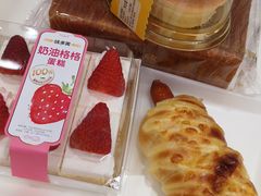 热狗卷面包-味多美蛋糕(航天桥店)