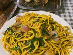-布尔津河堤夜市