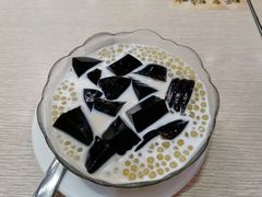 椰香西米凉粉-佰搭果·广式茶餐厅(西华路店)