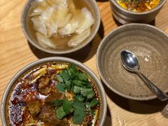 牛肉面-默记孙抄手(园艺山店)