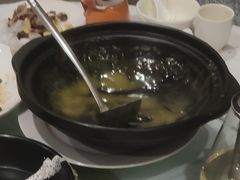 鲍鱼花胶鸡-东江渔村·古典园林·30年粤菜老字号(太和店)