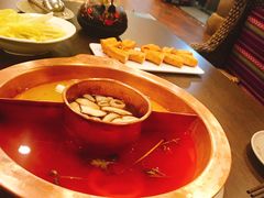 -滇釜火锅·能喝汤的火锅(车公庄店)