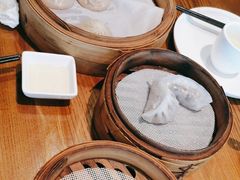 招牌爆汁灌汤包-如轩·海鲜砂锅粥·潮汕菜(海珠店)