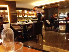 -岷山饭店-芝芝自助餐厅