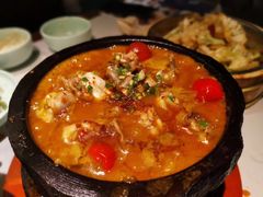 石锅泡椒美蛙-异鄉辣椒炒肉