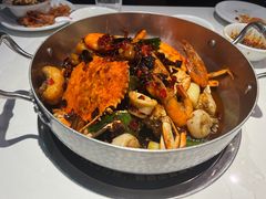 -七欣天香辣蟹火锅(闵行浦江欢乐颂店)