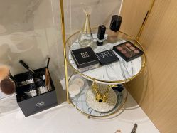 -香港倾城国际·美容美体中心