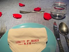 -弦月窗LUNETTE BY AMANDA(复兴路店)