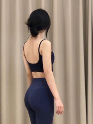 -小黑裙瑜伽·普拉提