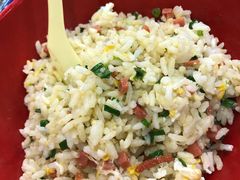 -江城燕子大排档(江汉路步行街店)