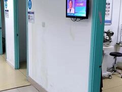 -上海大学附属上海和平眼科医院