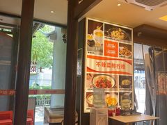 -阿瓦山寨·湘菜现炒·剁椒鱼头王(咸阳总店)