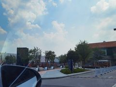 -万象城-停车场