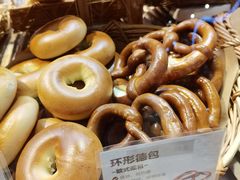 环形德包-盒马鲜生(皇庭广场店)