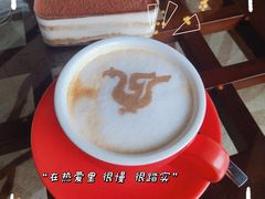 -梁鸿湿地丽笙度假酒店大堂吧