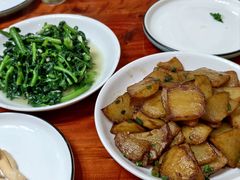 -芦茨金富饭庄·25年老字号·专做稻草鸡
