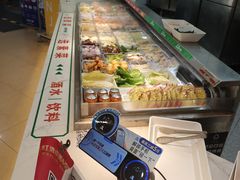 -红渡小香·牛肉麻辣香锅(车站南路店)