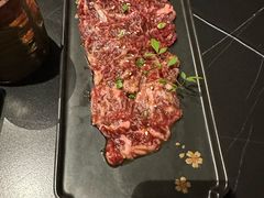 -山川小町·极番烧肉(新地假日广场店)