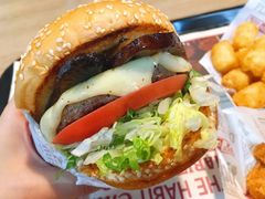 -The Habit Burger Grill 哈比特汉堡(复兴soho店)