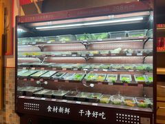 自助取餐区-小蛮椒麻辣烫·麻辣拌(青浦宝龙店)