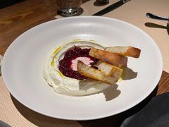 自制乳清芝士配草莓酱-Mercato莫卡多露台餐厅与酒吧(K11店)