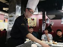 -利昂法式铁板主题餐厅(新奥购物中心店)