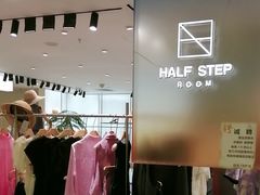 -广州白马服装市场