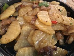 土豆片制造-豆蔻电影主题餐厅(四牌楼店)